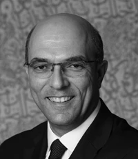شريف حسين كامل