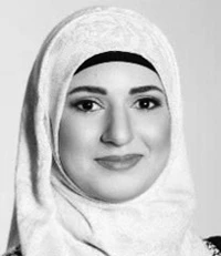 نازك الأتب