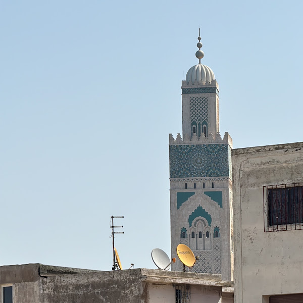 almeera - Hazm Al Markhiya
