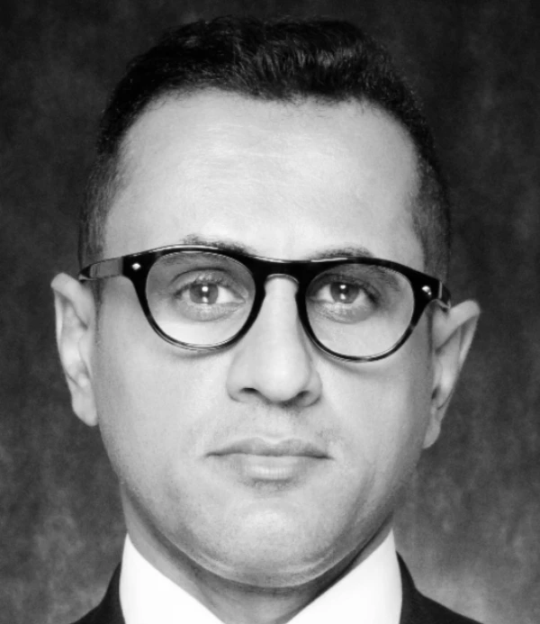 عذاب العزيز الهاشمي