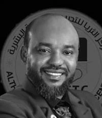 عمر محمد قرافي