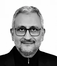 خالد مصطفى