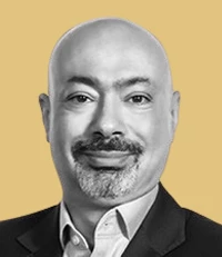 حاتم دويدار